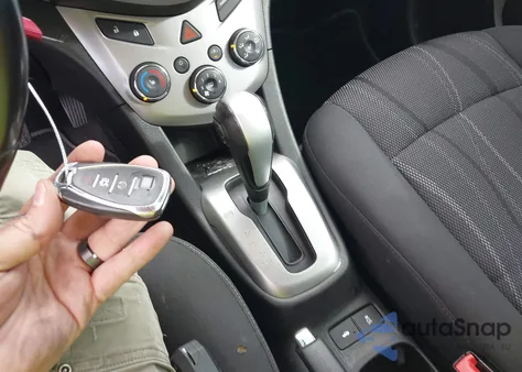 2017 Chevrolet Sonic Lt Auto from USA, damaged, VIN 1G1JD5SH9H4149321